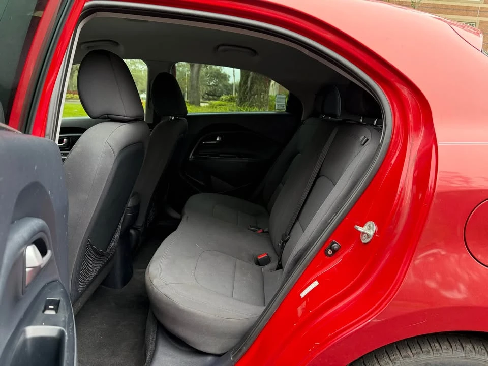2013 Kia Rio - Image 9 of 10