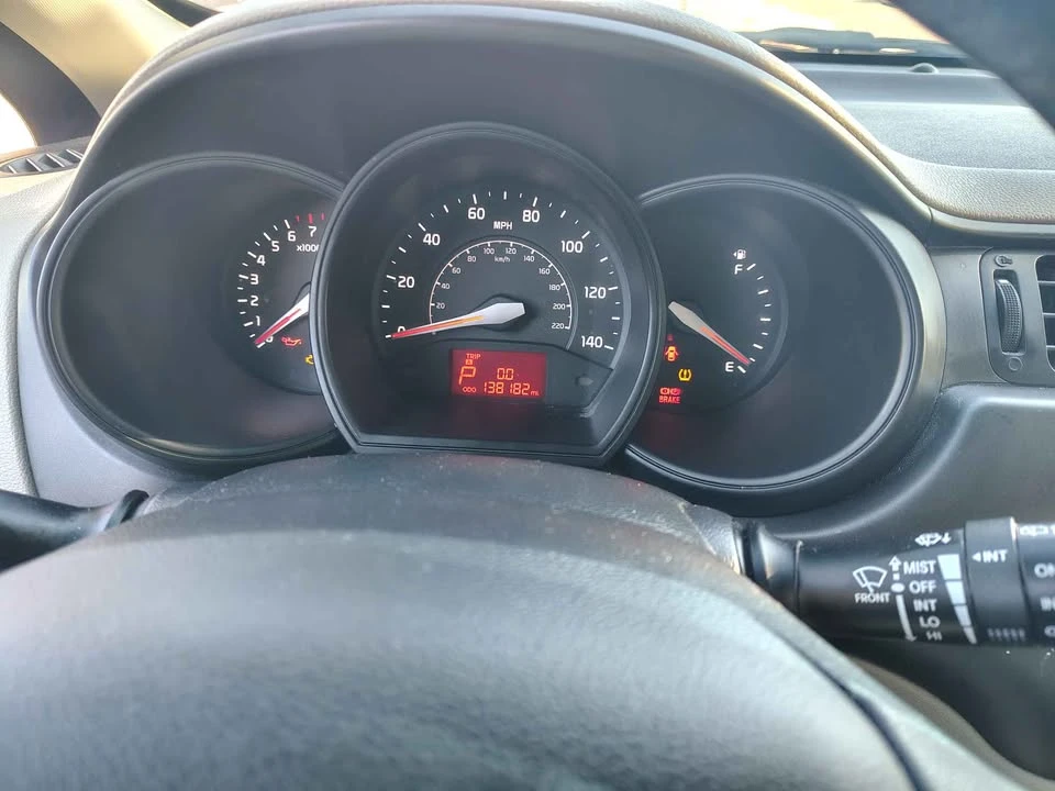 2013 Kia Rio - Image 2 of 4