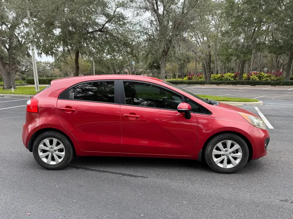 2013 Kia Rio - Image 3 of 10