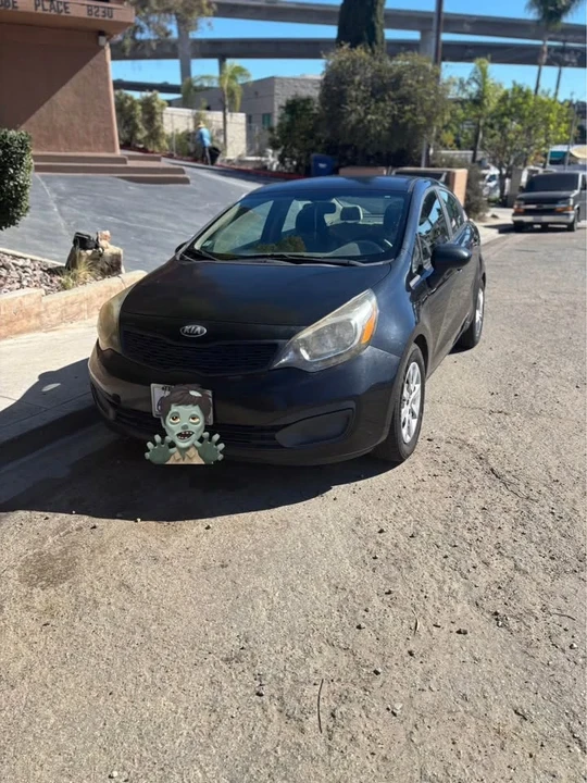 2013 Kia Rio - Image 5 of 11