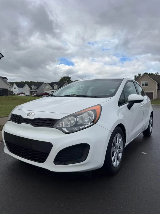 2013 Kia Rio - Image 3 of 16