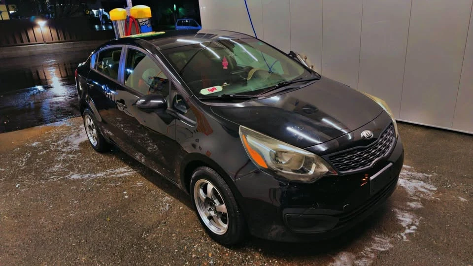 2013 Kia Rio - Image 3 of 4