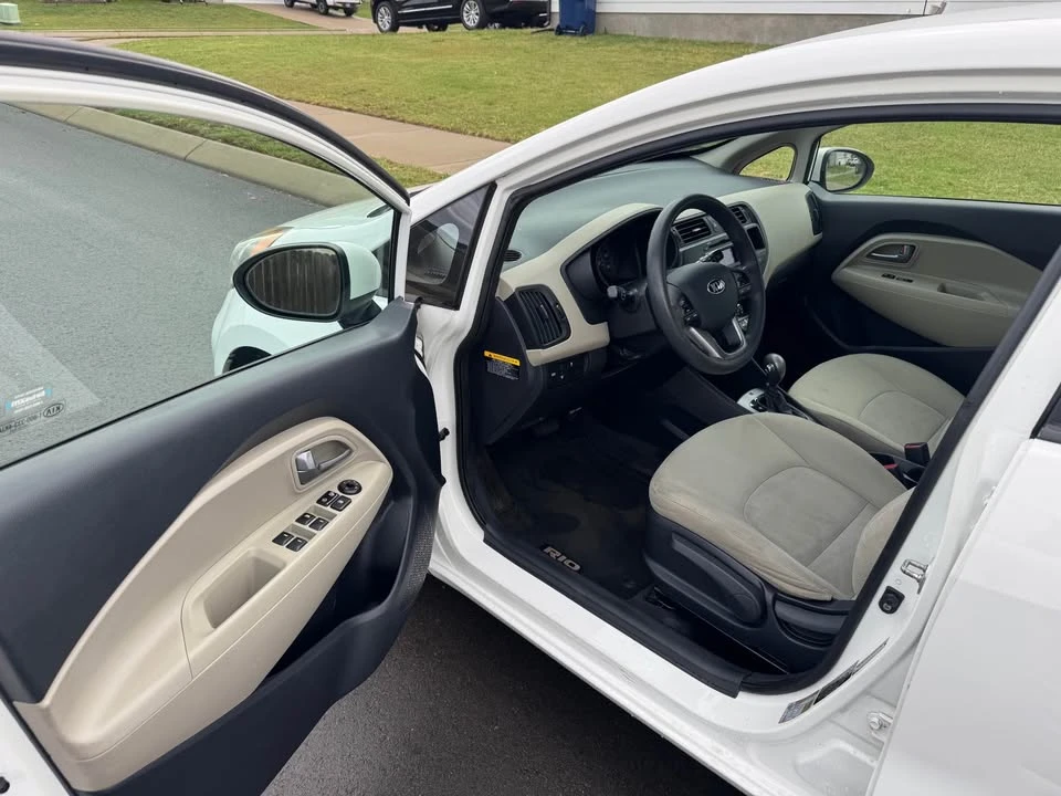 2013 Kia Rio - Image 7 of 16