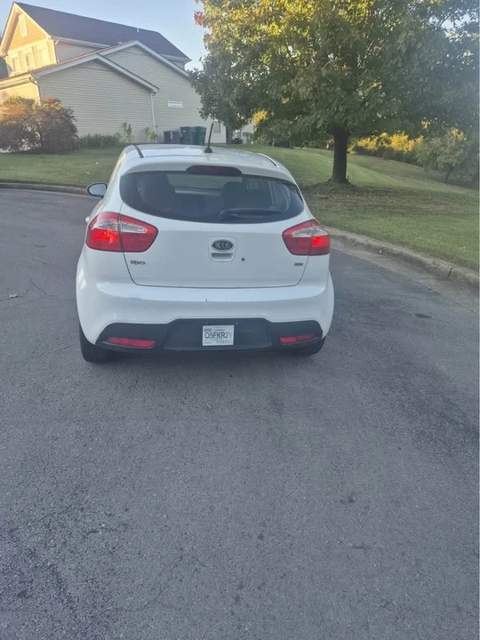 2013 Kia Rio - Image 3 of 8