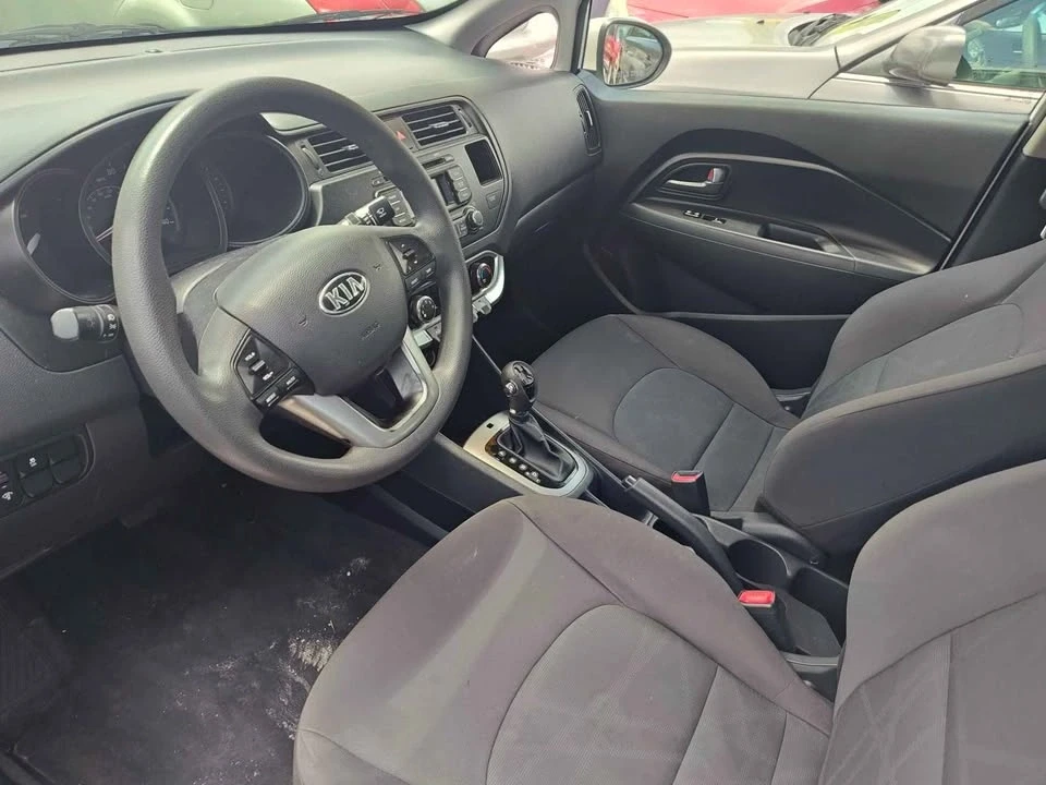 2013 Kia Rio - Image 3 of 5