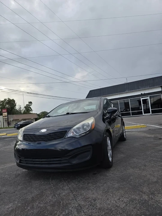2013 Kia Rio - Image 3 of 9