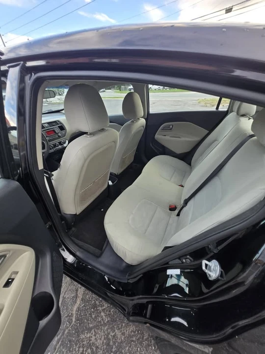 2013 Kia Rio - Image 9 of 9