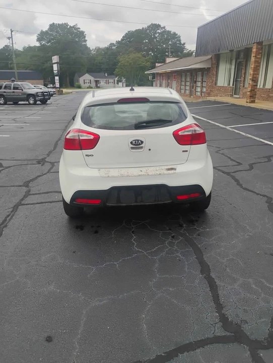 2013 Kia Rio - Image 6 of 9