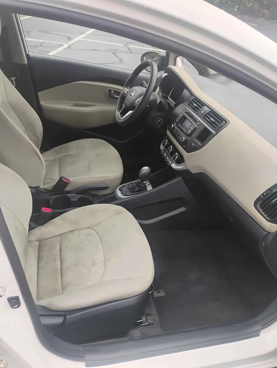 2013 Kia Rio - Image 8 of 9