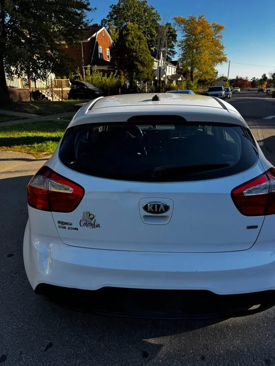 2013 Kia Rio - Image 3 of 8
