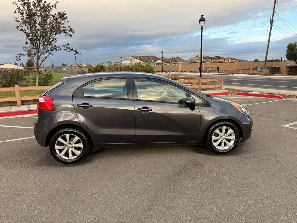 2013 Kia Rio - Image 3 of 9