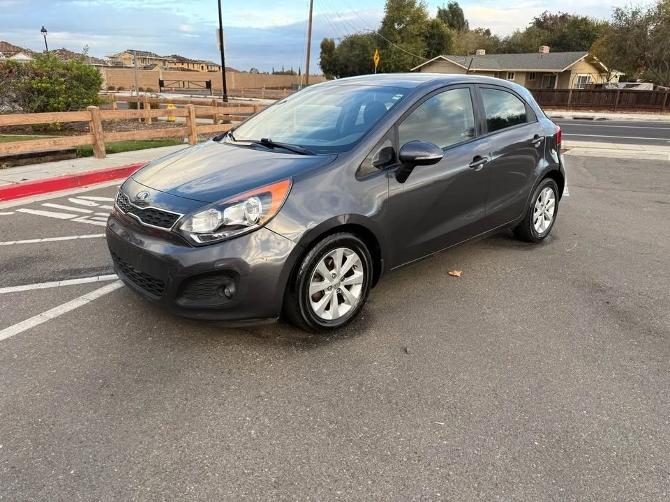 2013 Kia Rio - Image 4 of 9