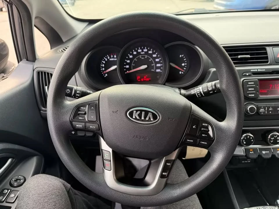 2013 Kia Rio - Image 7 of 14