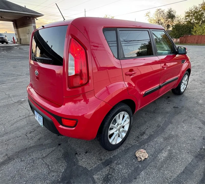2013 Kia Soul - Image 10 of 12