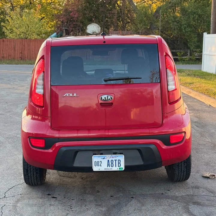 2013 Kia Soul - Image 6 of 12