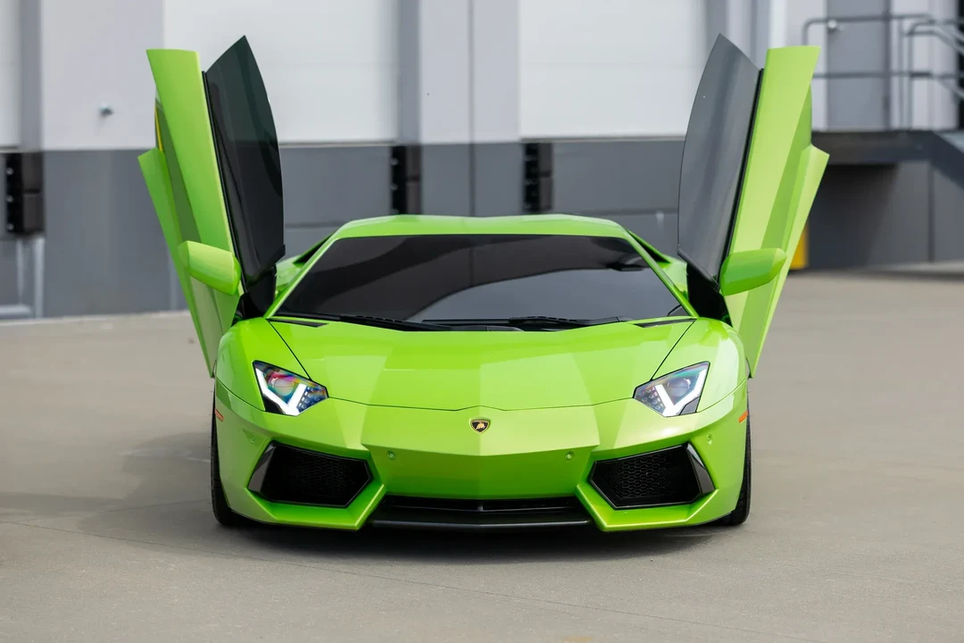 2013 Lamborghini Aventador LP700-4 - Image 4 of 31