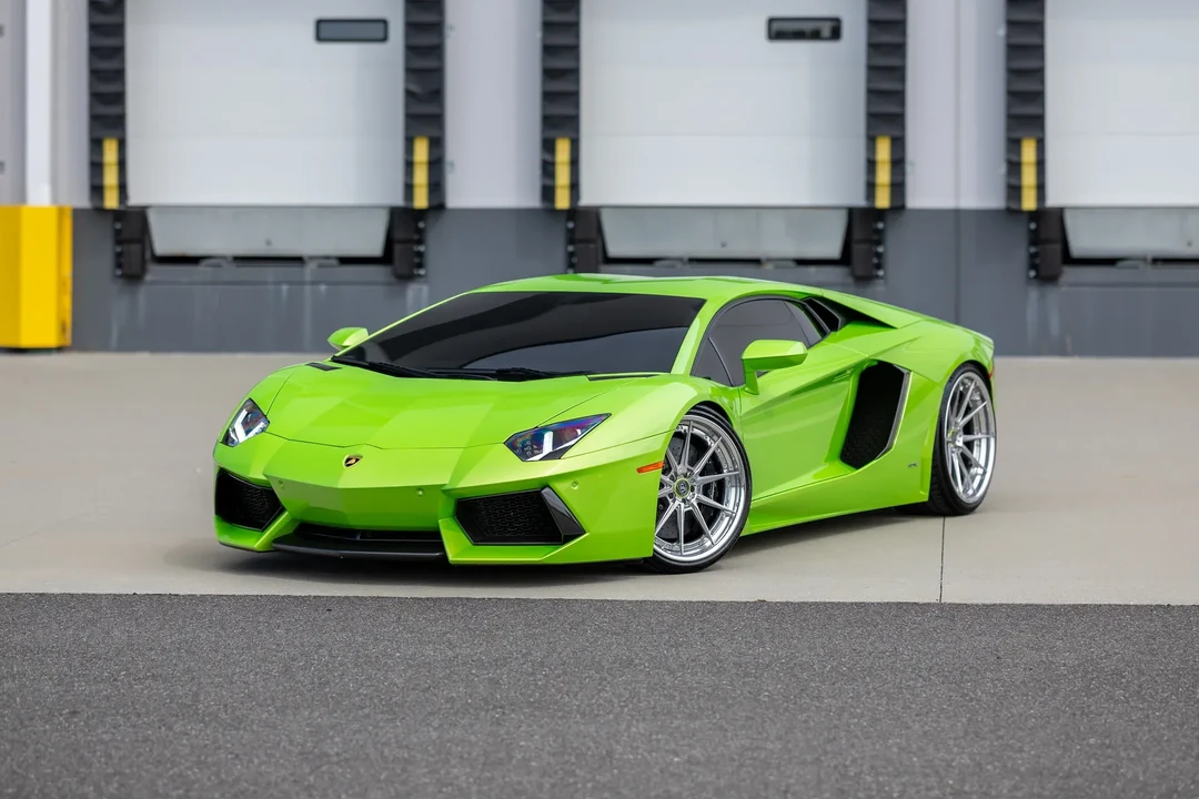 2013 Lamborghini Aventador LP700-4 - Image 6 of 31
