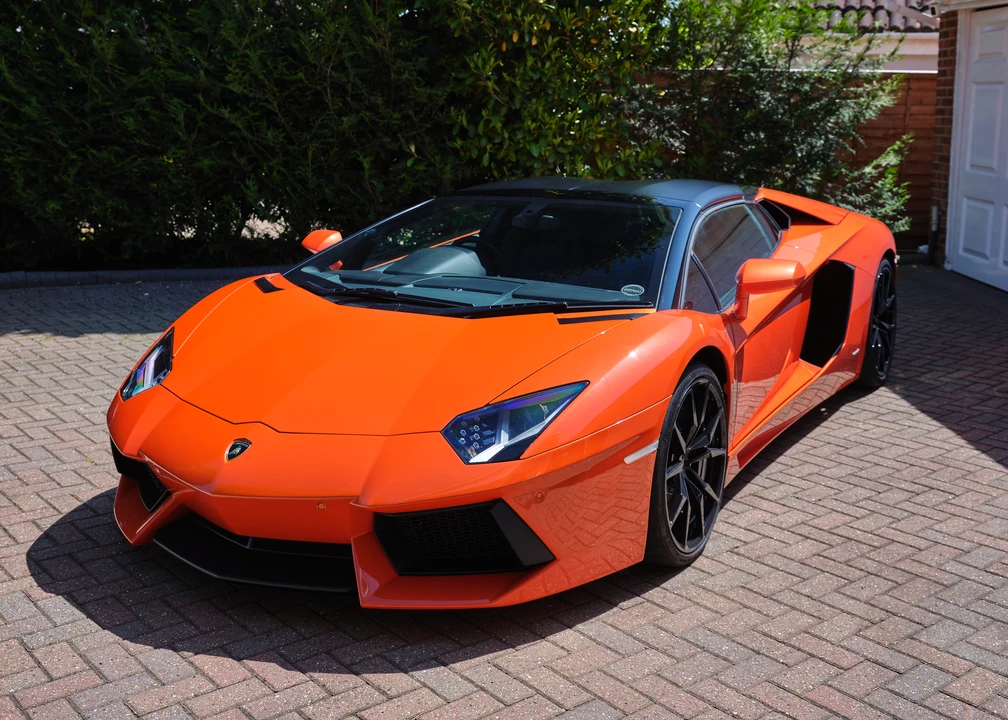 2013 Lamborghini Aventador LP700-4 - Image 18 of 31