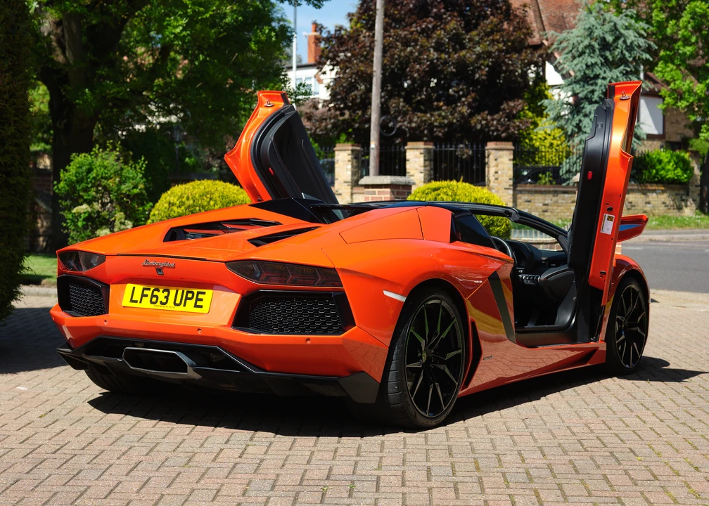 2013 Lamborghini Aventador LP700-4 - Image 13 of 31