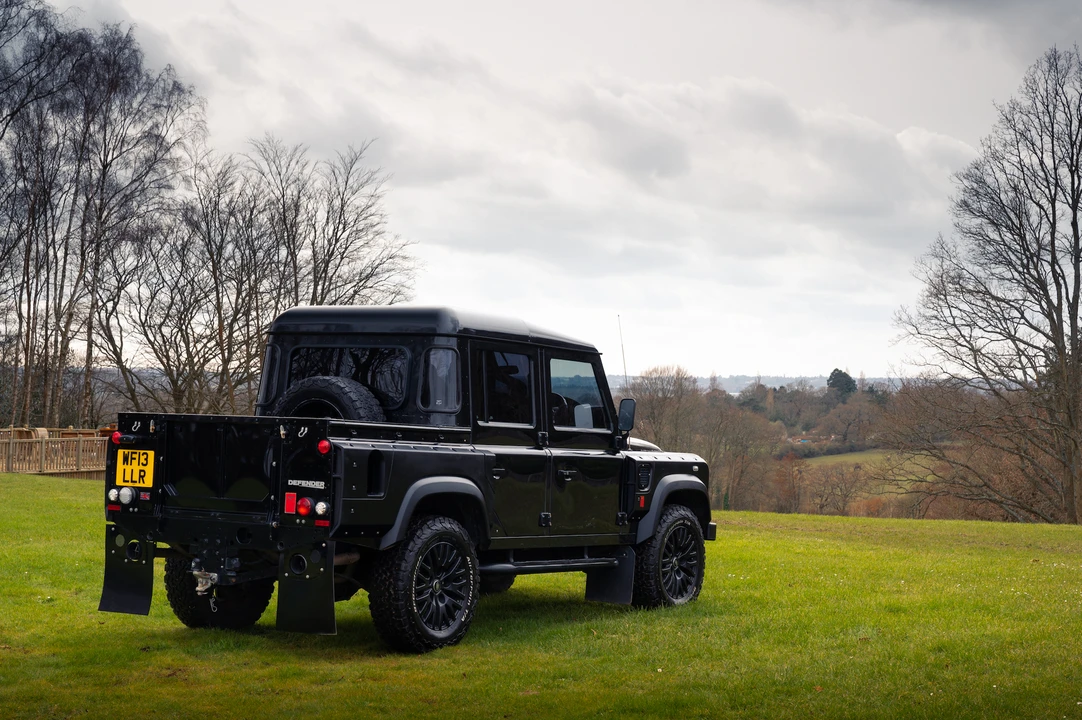 2013 Land Rover Defender 110 - Image 8 of 31