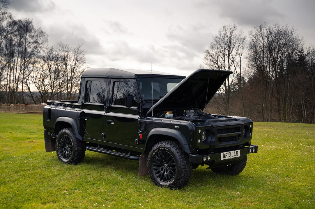 2013 Land Rover Defender 110 - Image 21 of 31