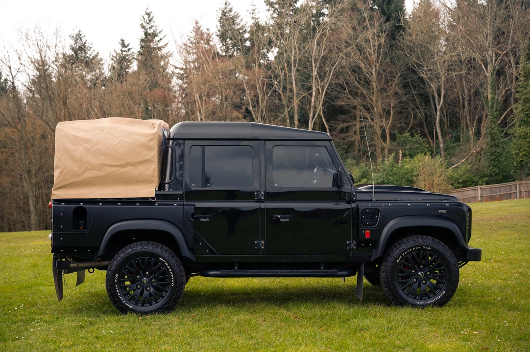2013 Land Rover Defender 110 - Image 10 of 31