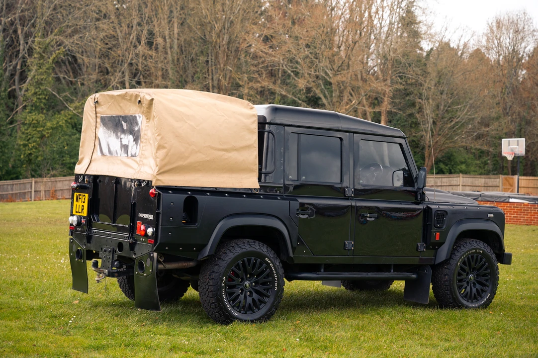 2013 Land Rover Defender 110 - Image 11 of 31