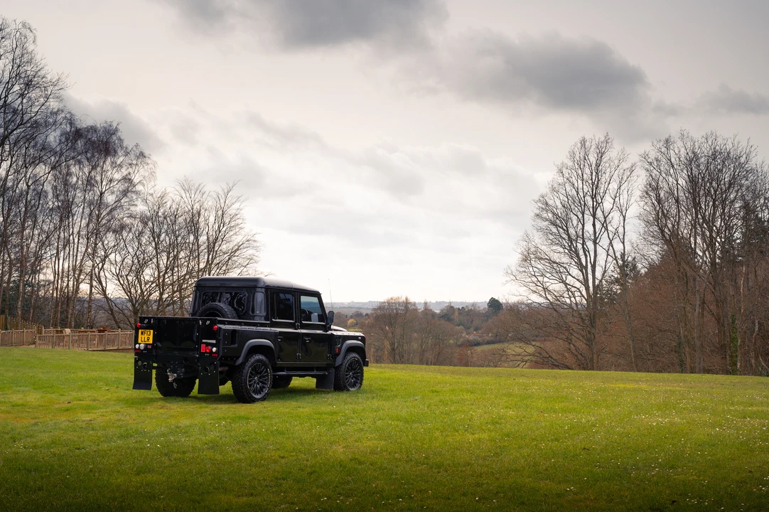 2013 Land Rover Defender 110 - Image 19 of 31