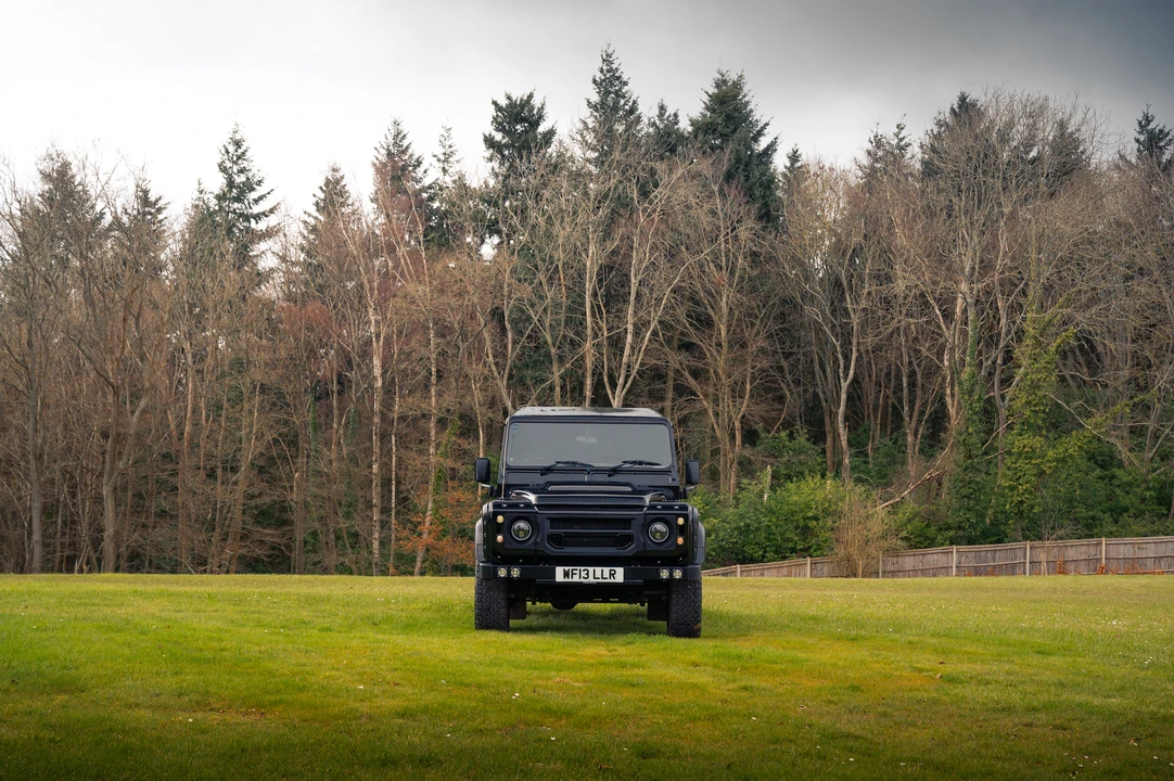 2013 Land Rover Defender 110 - Image 12 of 31