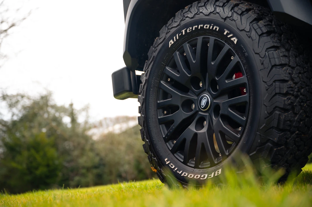 2013 Land Rover Defender 110 - Image 26 of 31