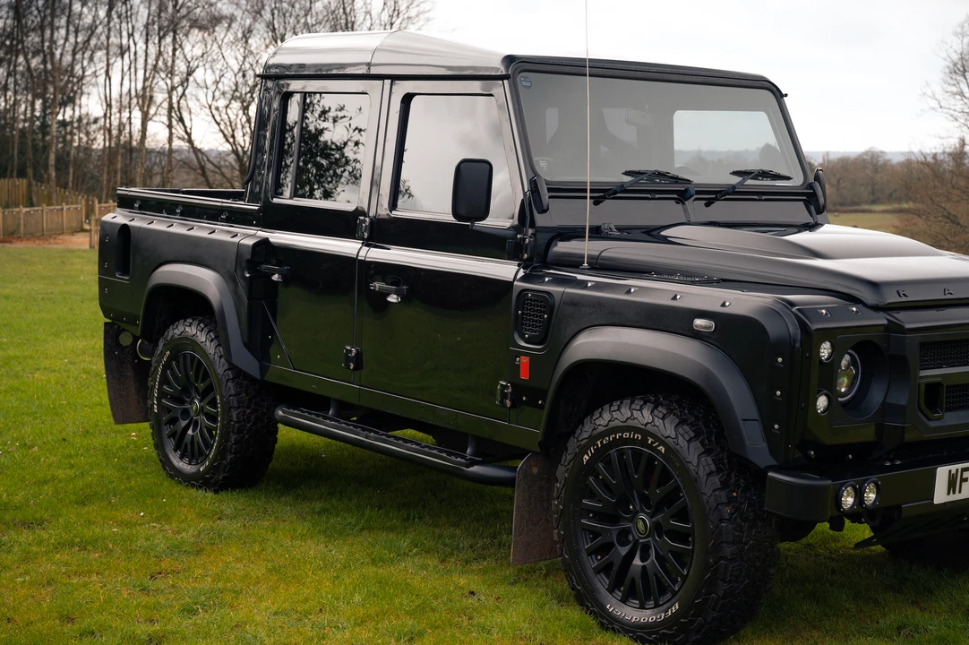 2013 Land Rover Defender 110 - Image 29 of 31
