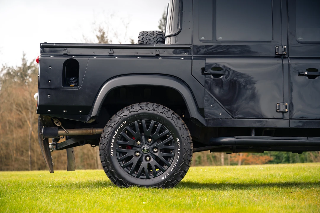 2013 Land Rover Defender 110 - Image 31 of 31