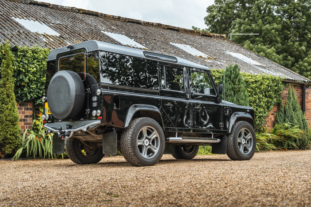 2013 Land Rover Defender 110 - Image 8 of 31