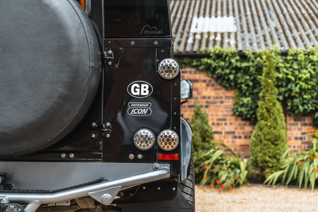 2013 Land Rover Defender 110 - Image 28 of 31