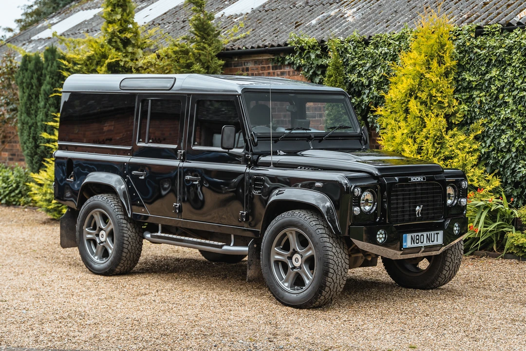 2013 Land Rover Defender 110 - Image 2 of 31