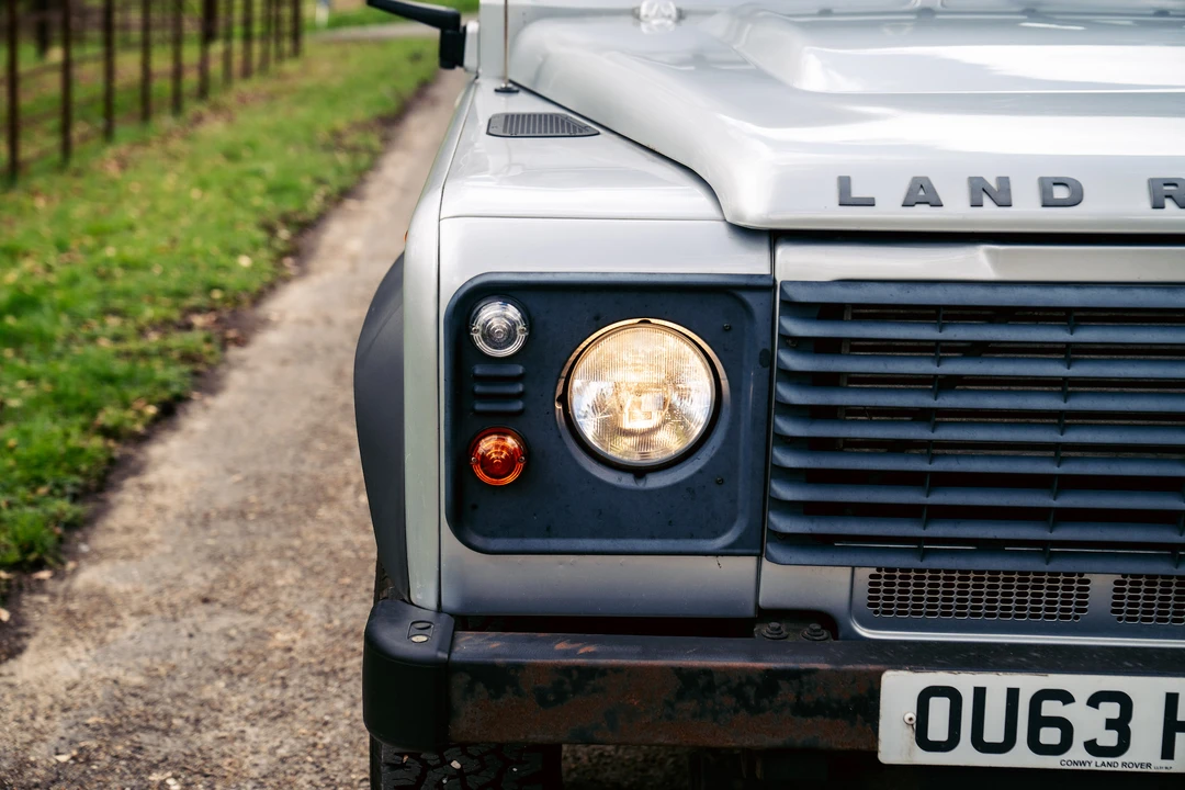 2013 Land Rover Defender 110 - Image 20 of 31