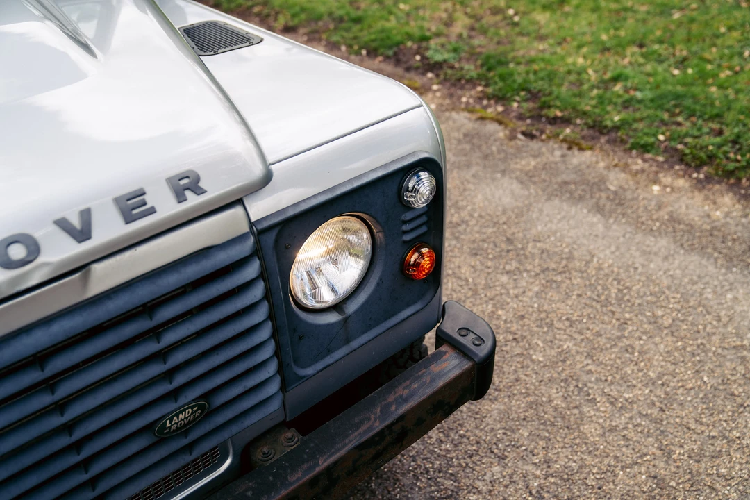 2013 Land Rover Defender 110 - Image 23 of 31