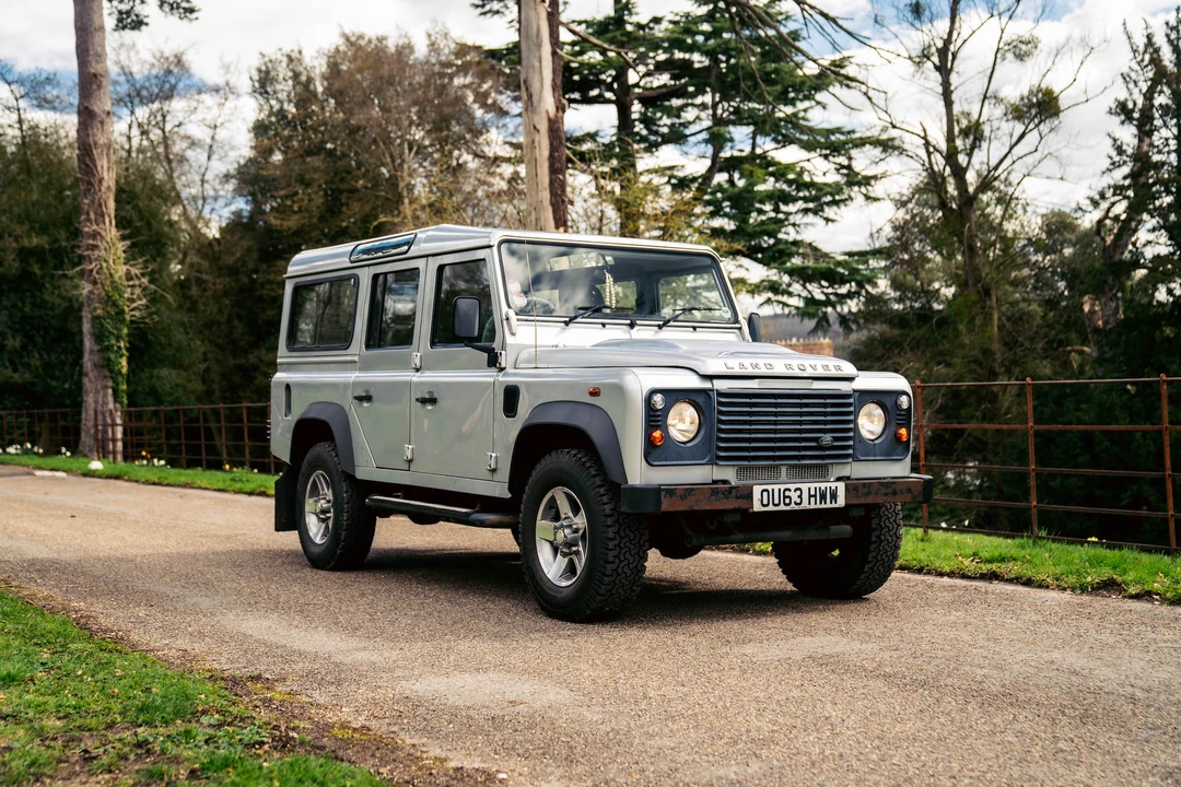 2013 Land Rover Defender 110 - Image 10 of 31