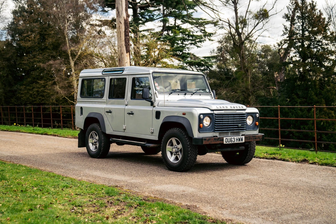 2013 Land Rover Defender 110 - Image 16 of 31