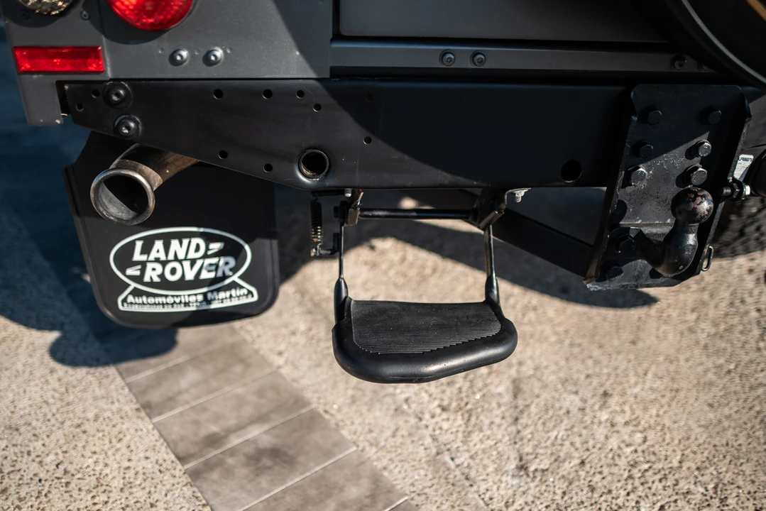 2013 Land Rover Defender 110 - Image 30 of 31