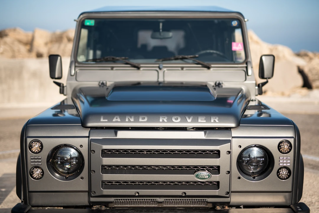 2013 Land Rover Defender 110 - Image 27 of 31