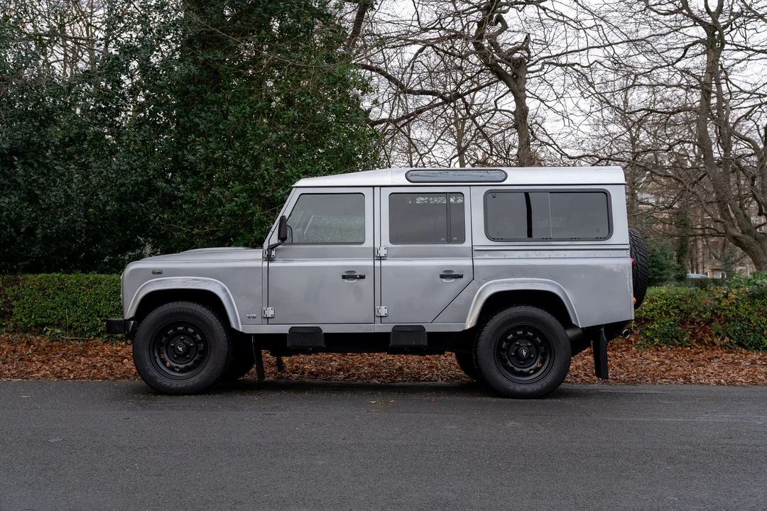2013 Land Rover Defender 110 - Image 8 of 29