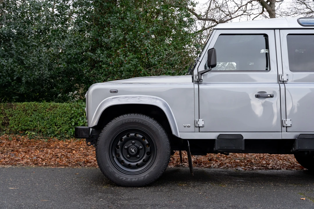 2013 Land Rover Defender 110 - Image 24 of 29