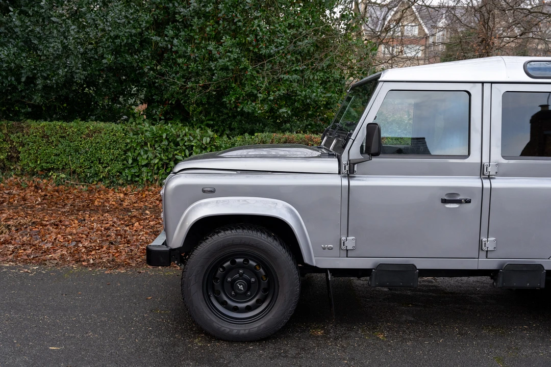 2013 Land Rover Defender 110 - Image 25 of 29