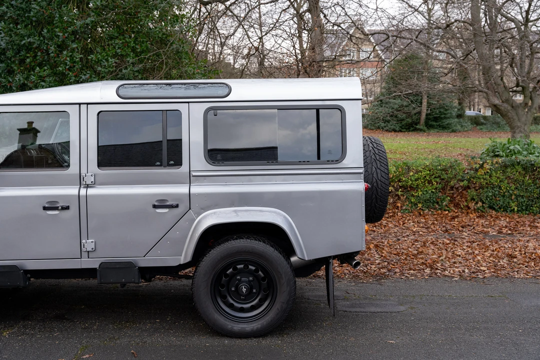 2013 Land Rover Defender 110 - Image 28 of 29