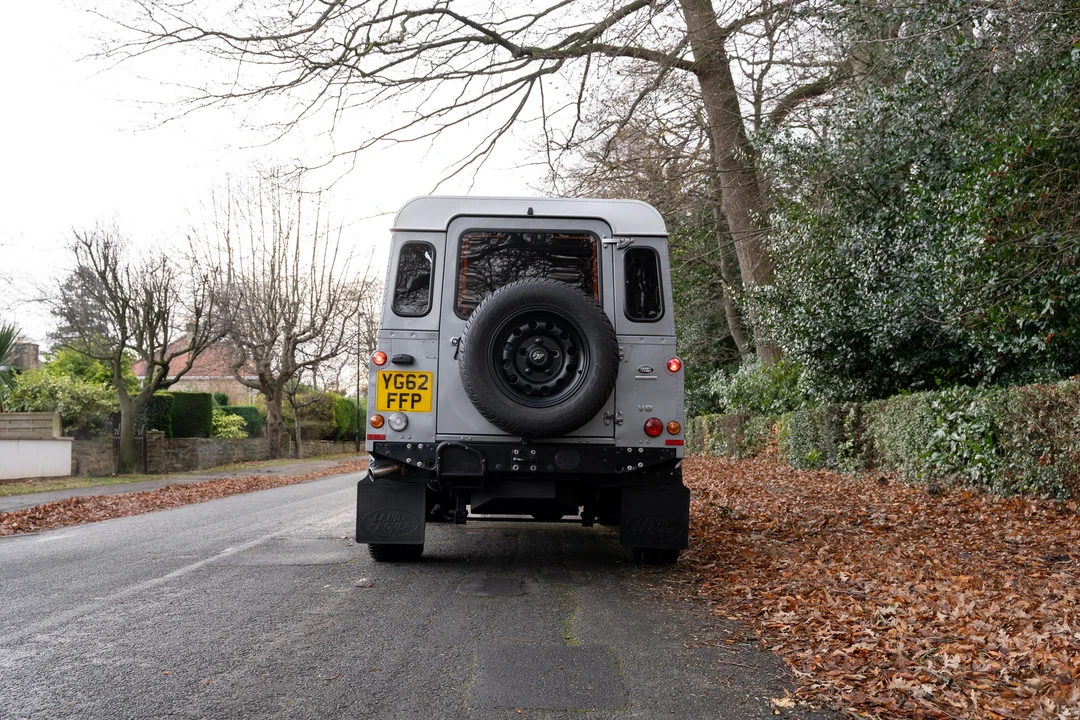 2013 Land Rover Defender 110 - Image 6 of 29
