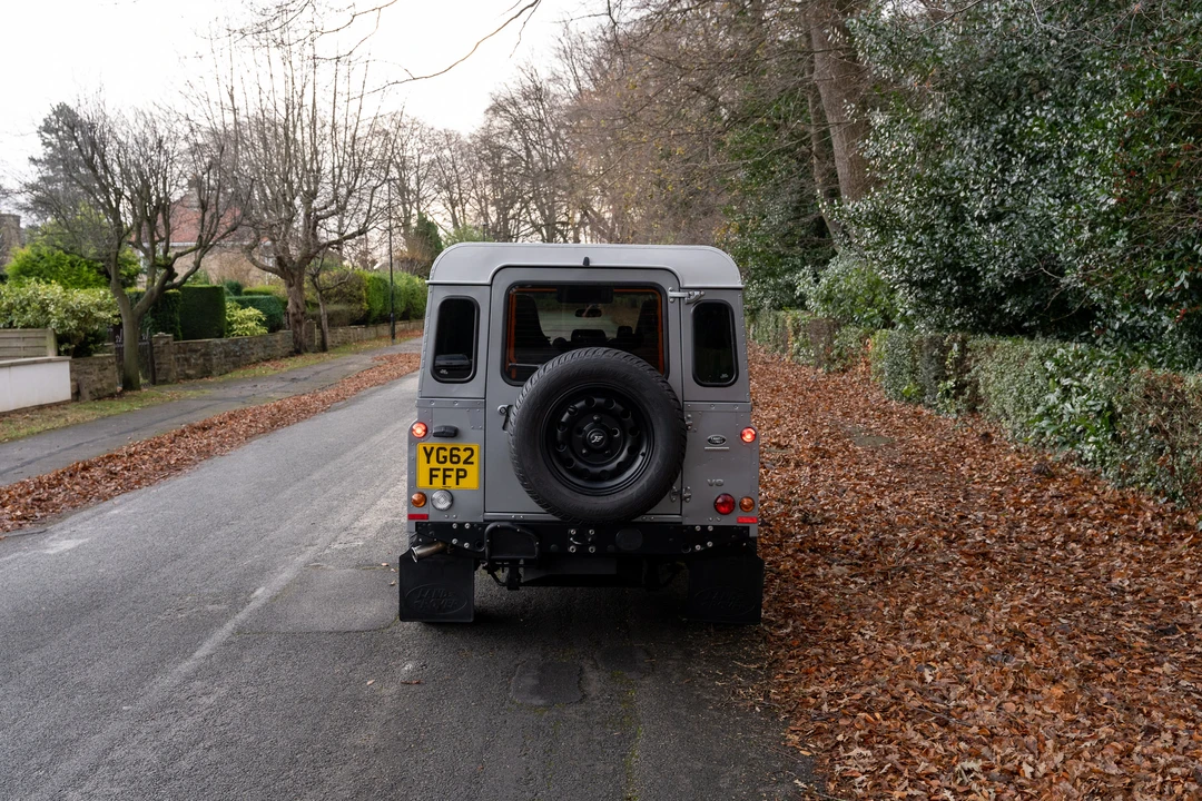 2013 Land Rover Defender 110 - Image 17 of 29