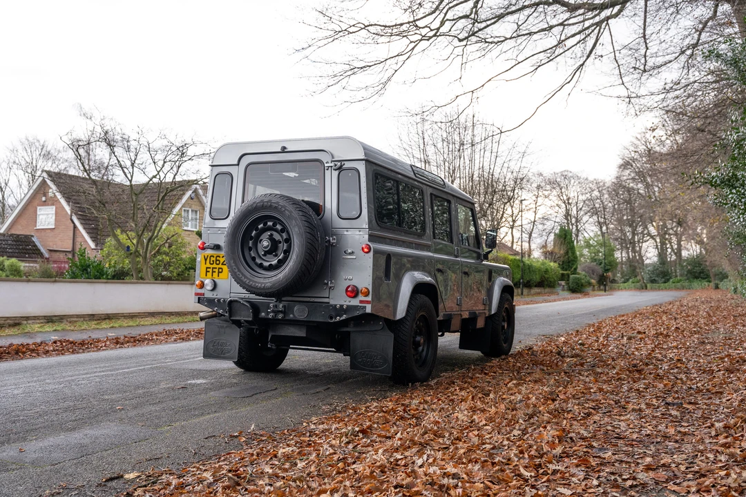 2013 Land Rover Defender 110 - Image 5 of 29