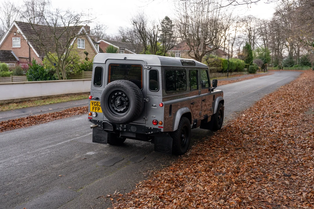 2013 Land Rover Defender 110 - Image 13 of 29