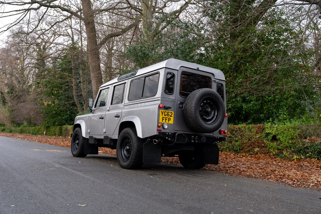 2013 Land Rover Defender 110 - Image 14 of 29